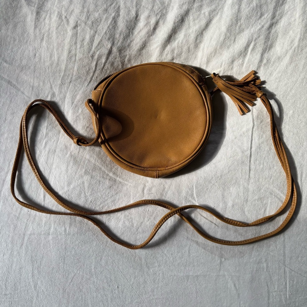 AMERICAN APPAREL Leather Circle Tassel Zipper Crossbody Bag / Purse, Camel